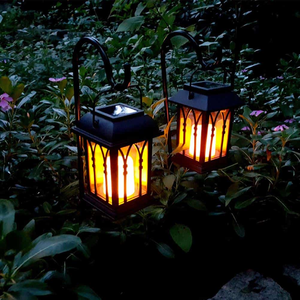 https://www.mayfield-market.com/wp-content/uploads/2019/07/Vintage-LED-Solar-Lantern-8.jpg
